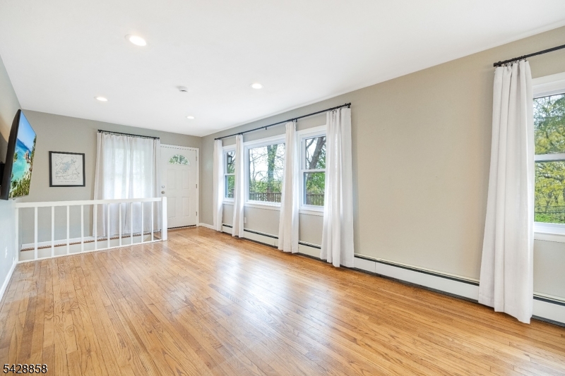 622 Succasunna Road Mount Arlington, NJ 07850 - Photo 17 of 42