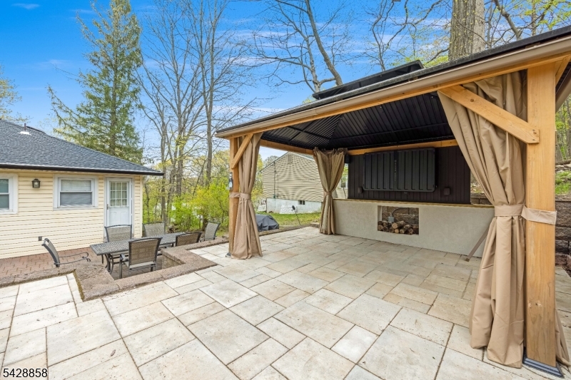 622 Succasunna Road Mount Arlington, NJ 07850 - Photo 32 of 42