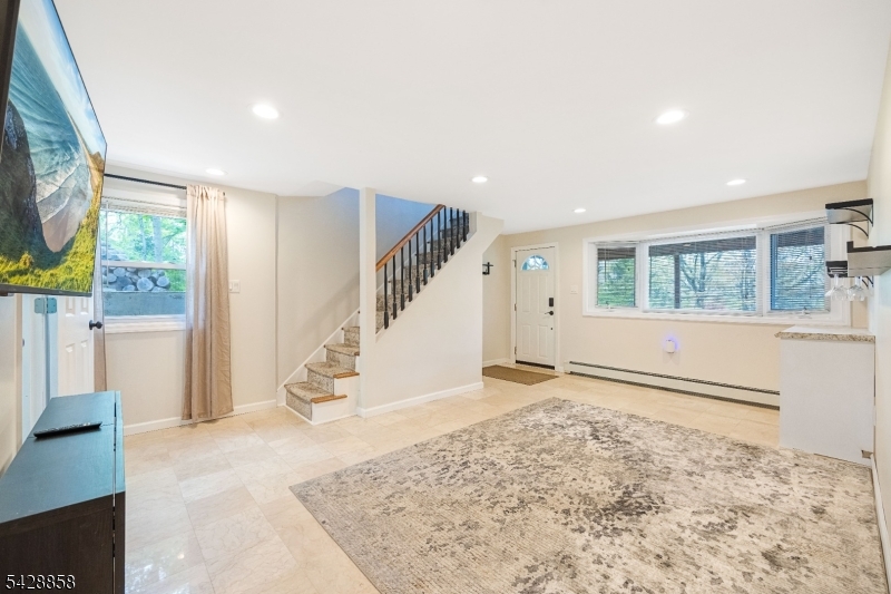 622 Succasunna Road Mount Arlington, NJ 07850 - Photo 8 of 42