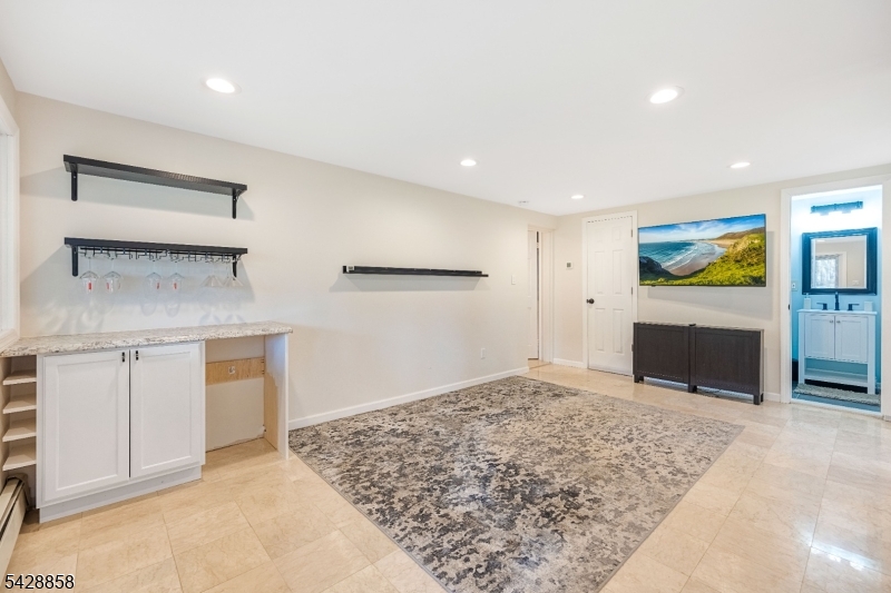 622 Succasunna Road Mount Arlington, NJ 07850 - Photo 9 of 42
