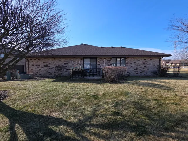 $334,888 | 18007 Indiana Court, Unit 160, Orland Park, IL 60467