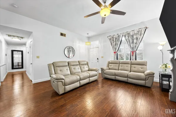 $395,000 | Undisclosed Address, Bakersfield, CA 93312