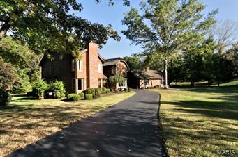 1808 Horseshoe Ridge Road Chesterfield, MO 63005 - Photo 1 of 39 Gallery Image 1