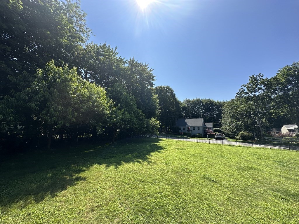 5 Erwin Road North Reading, MA 01864 - Photo 5 of 22 Gallery Image 5