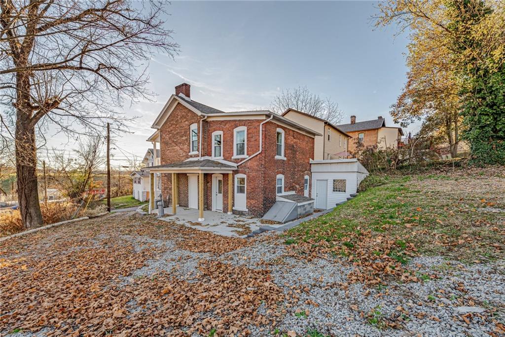 108 Oak Spring Road Canonsburg, PA 15317 - Photo 4 of 33 Gallery Image 4