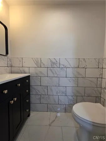 $275,000 | 1706 Oneida Street, Utica, NY 13501
