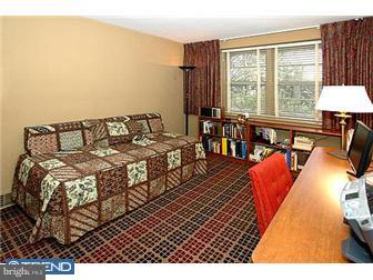 669 Lindley Road Glenside, PA 19038 - Photo 4 of 12 Gallery Image 4