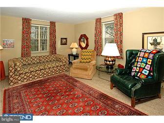 669 Lindley Road Glenside, PA 19038 - Photo 5 of 12 Gallery Image 5