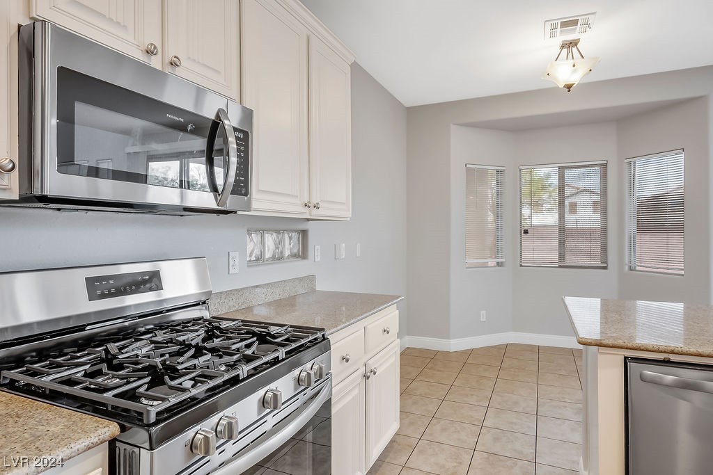 7620 Rory Court Las Vegas, NV 89129 - Photo 10 of 39 Gallery Image 10