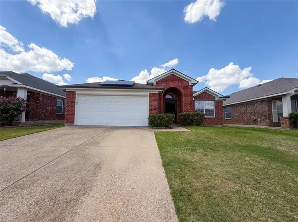 $308,000 | 2563 Taos Drive, Grand Prairie, TX 75051