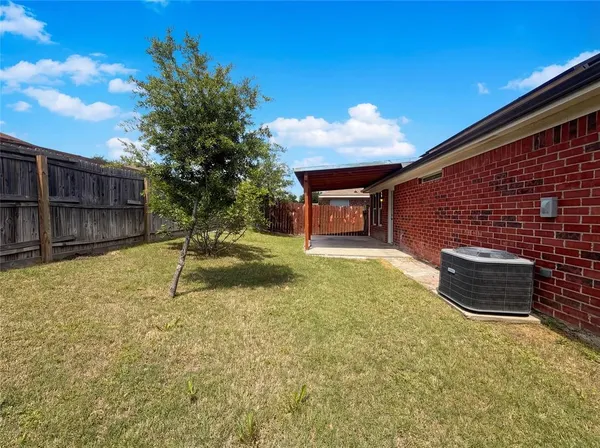 $308,000 | 2563 Taos Drive, Grand Prairie, TX 75051