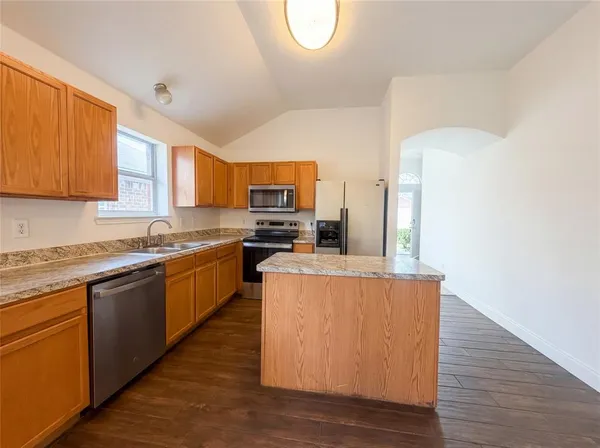 $308,000 | 2563 Taos Drive, Grand Prairie, TX 75051