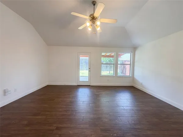 $308,000 | 2563 Taos Drive, Grand Prairie, TX 75051