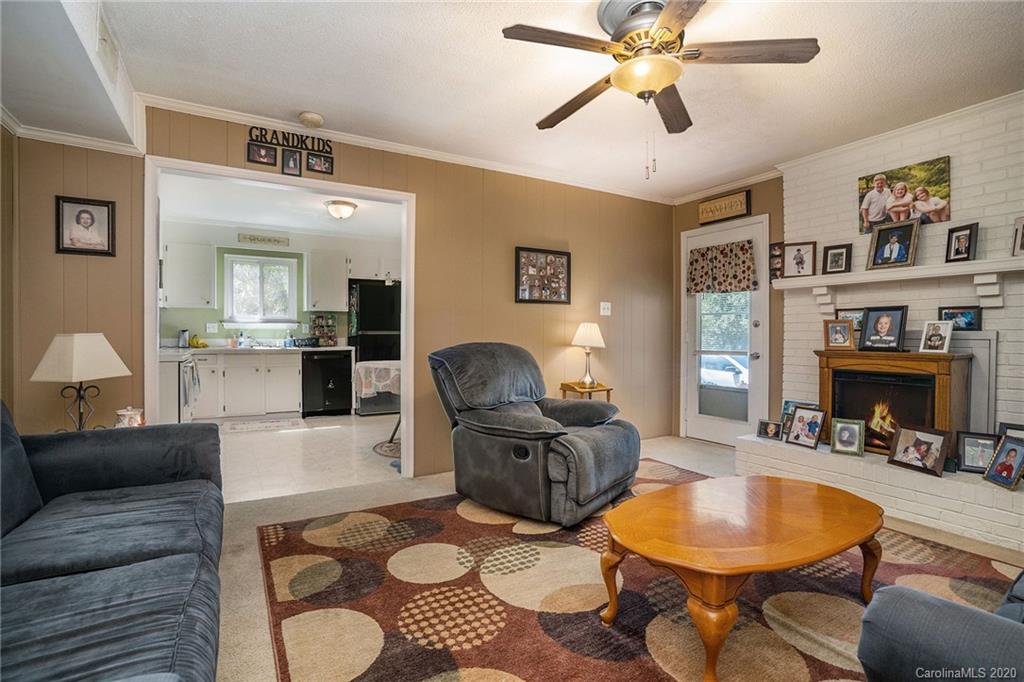 5952 Bluebonnet Road Charlotte, NC 28212 - Photo 11 of 36 Gallery Image 11
