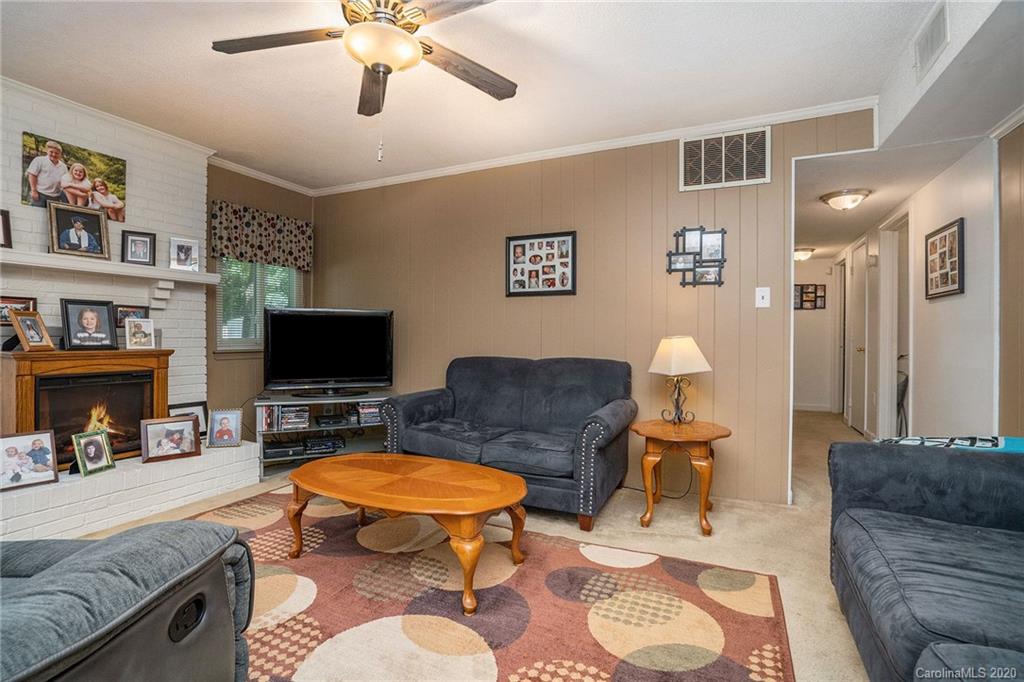 5952 Bluebonnet Road Charlotte, NC 28212 - Photo 12 of 36 Gallery Image 12