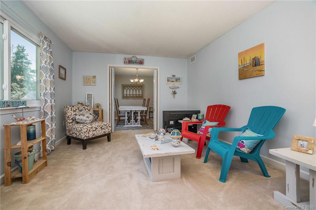 5952 Bluebonnet Road Charlotte, NC 28212 - Photo 3 of 36 Gallery Image 3