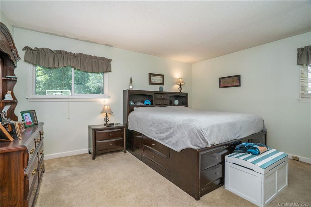 5952 Bluebonnet Road Charlotte, NC 28212 - Photo 21 of 36 Gallery Image 21