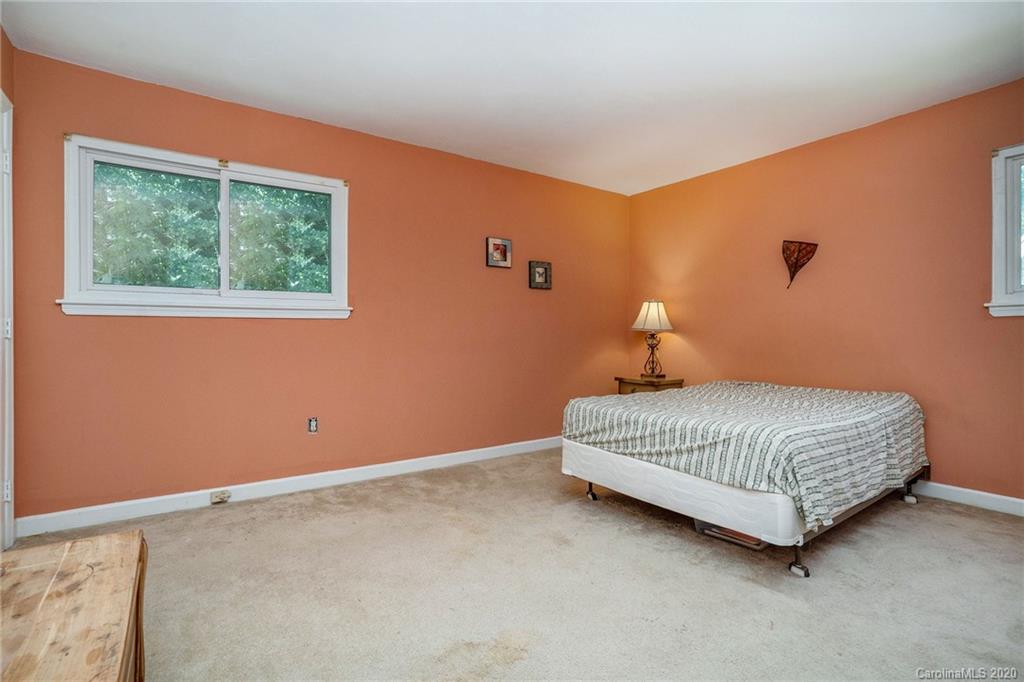 5952 Bluebonnet Road Charlotte, NC 28212 - Photo 25 of 36 Gallery Image 25