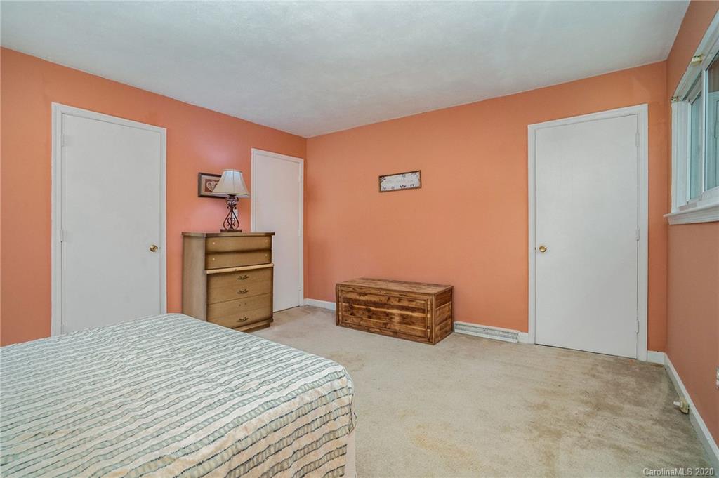 5952 Bluebonnet Road Charlotte, NC 28212 - Photo 27 of 36 Gallery Image 27