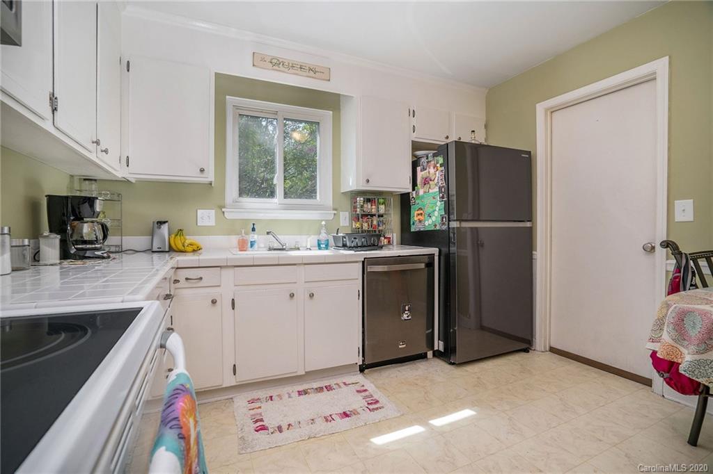 5952 Bluebonnet Road Charlotte, NC 28212 - Photo 8 of 36 Gallery Image 8