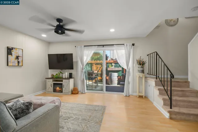 $439,000 | 1435 Bel Air Drive, Unit C, Concord, CA 94521