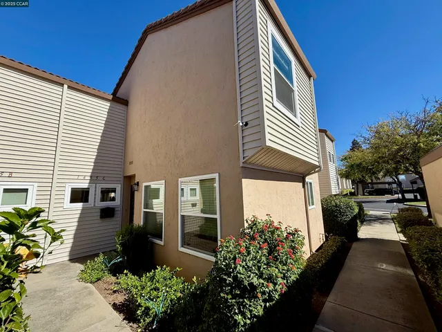$439,000 | 1435 Bel Air Drive, Unit C, Concord, CA 94521