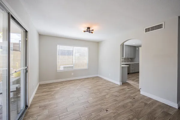 $2,295 | 7542 West Cinnabar Avenue, Peoria, AZ 85345