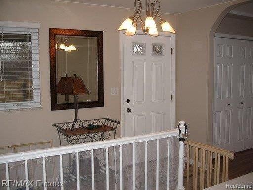 9180 Sashabaw Road Clarkston, MI 48348 - Photo 14 of 25 Entry/Foyer