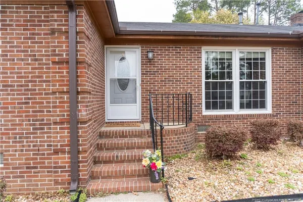 a view of entrance door of the house