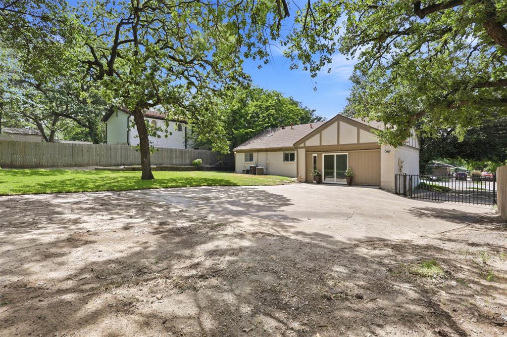 240 Timberlake Drive Azle, TX 76020 - Photo 33 of 40