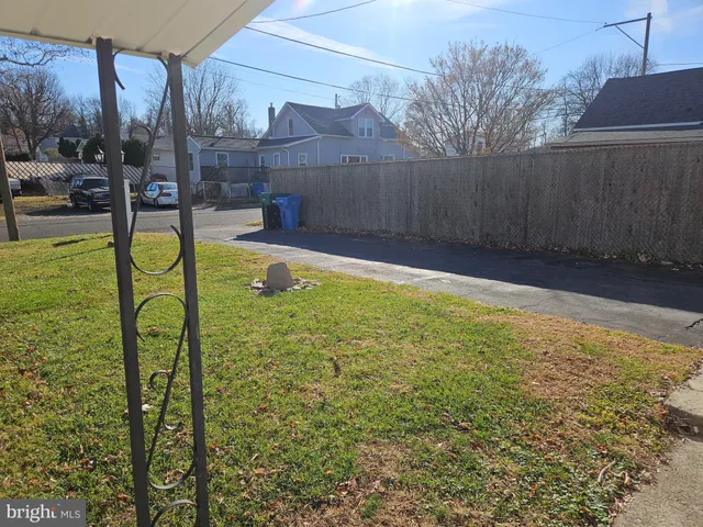 $2,900 | 414 Delaware Avenue, Croydon, PA 19021