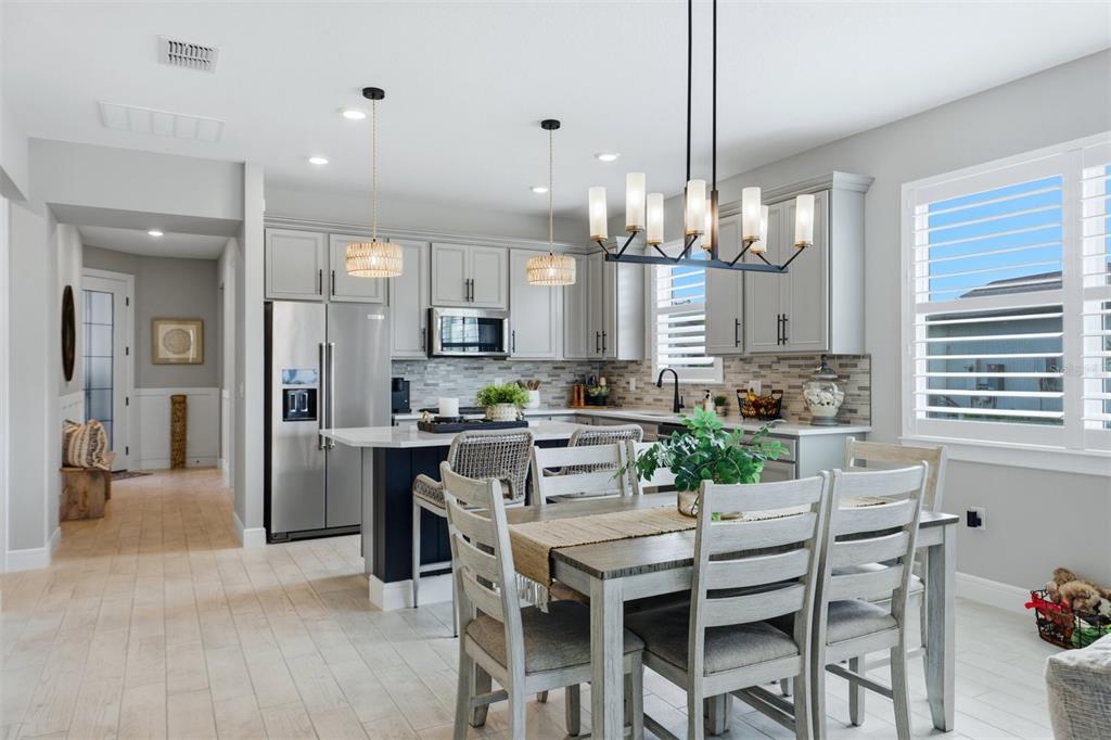 9350 Ballaster Pointe Loop Palmetto, FL 34221 - Photo 8 of 64