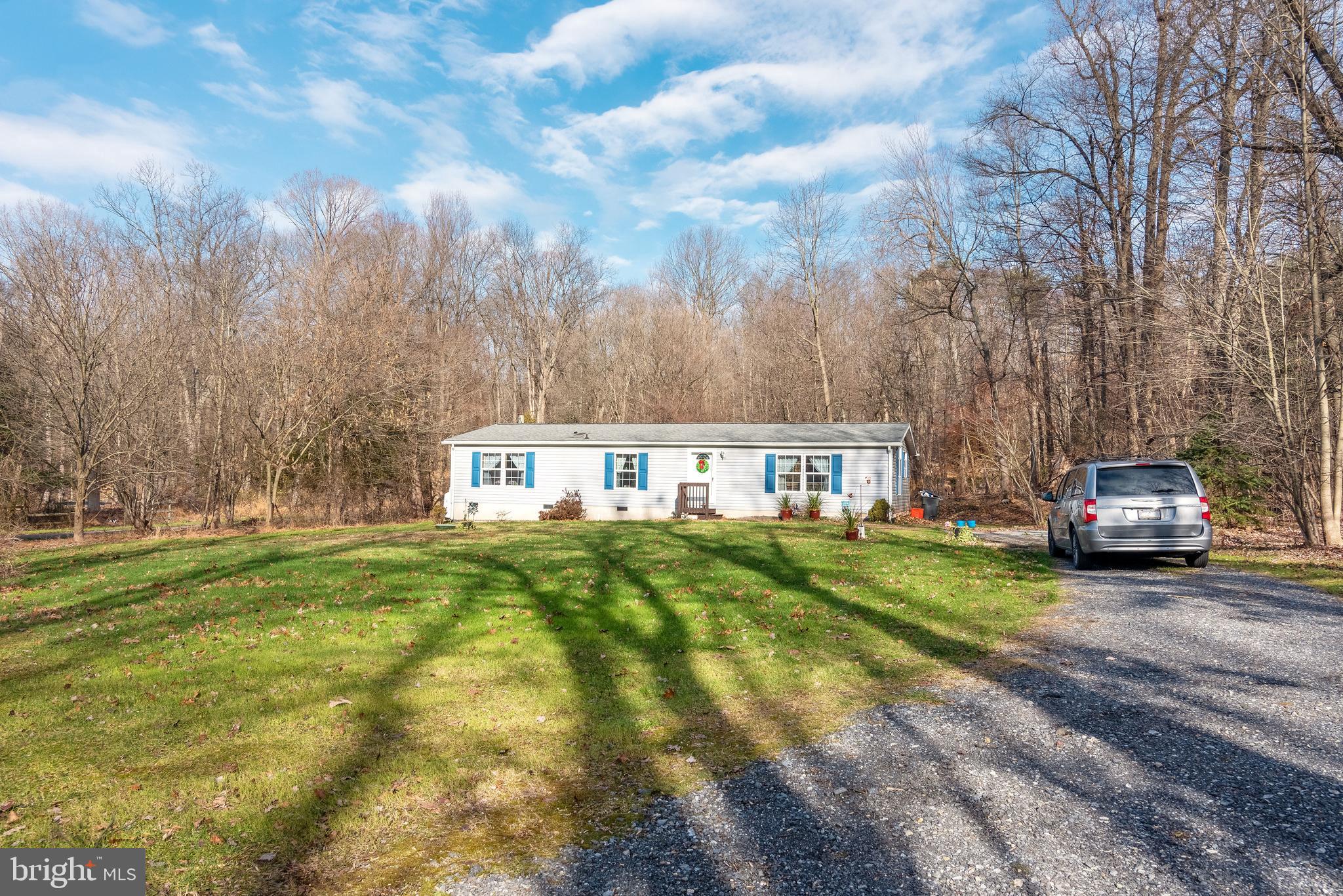 421 Weaver Road Morgantown, PA 19543 - Photo 3 of 28 Gallery Image 3