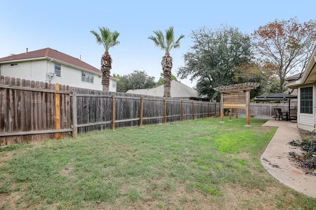 $429,500 | 1300 White Dove Cove, Cedar Park, TX 78613