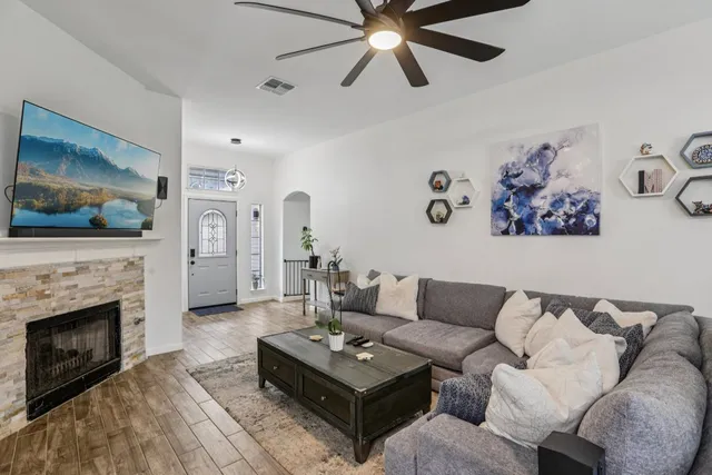 $429,500 | 1300 White Dove Cove, Cedar Park, TX 78613