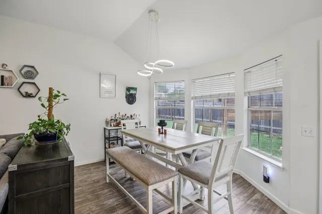 $429,500 | 1300 White Dove Cove, Cedar Park, TX 78613