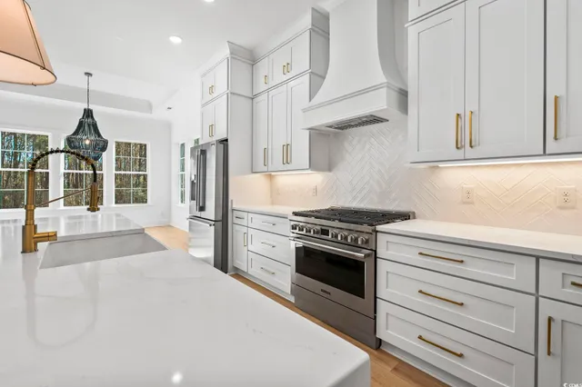 $979,000 | 1086 East Isle Of Palms Avenue, Myrtle Beach, SC 29579