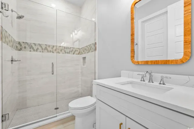 $979,000 | 1086 East Isle Of Palms Avenue, Myrtle Beach, SC 29579