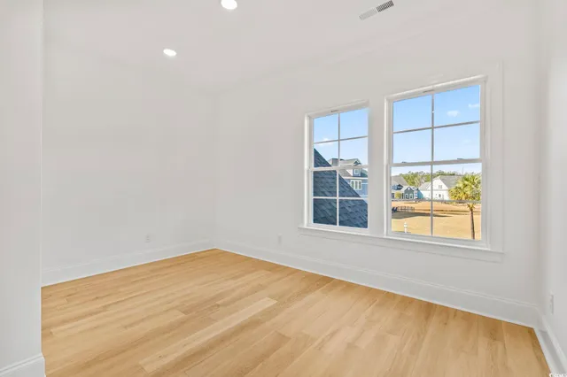 $979,000 | 1086 East Isle Of Palms Avenue, Myrtle Beach, SC 29579