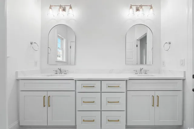 $979,000 | 1086 East Isle Of Palms Avenue, Myrtle Beach, SC 29579