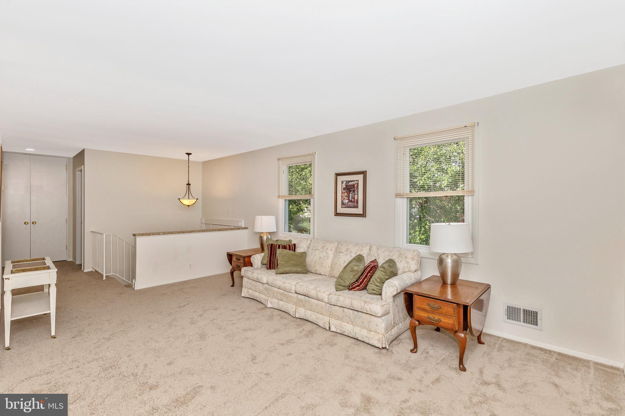17300 Hughes Road Poolesville, MD 20837 - Photo 3 of 68