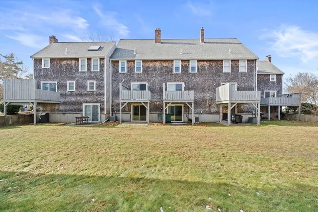 a large building with a outdoor space