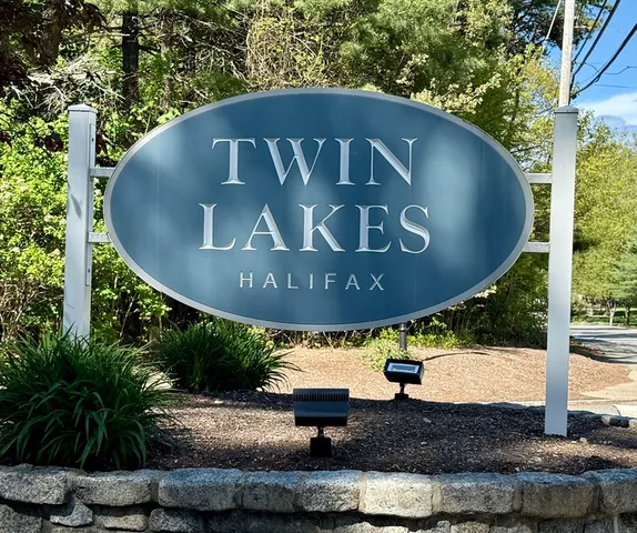 a view of a bench in a yard