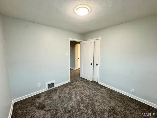 $1,200 | 2665 East 27th Street, Granite City, IL 62040