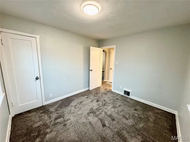 $1,200 | 2665 East 27th Street, Granite City, IL 62040