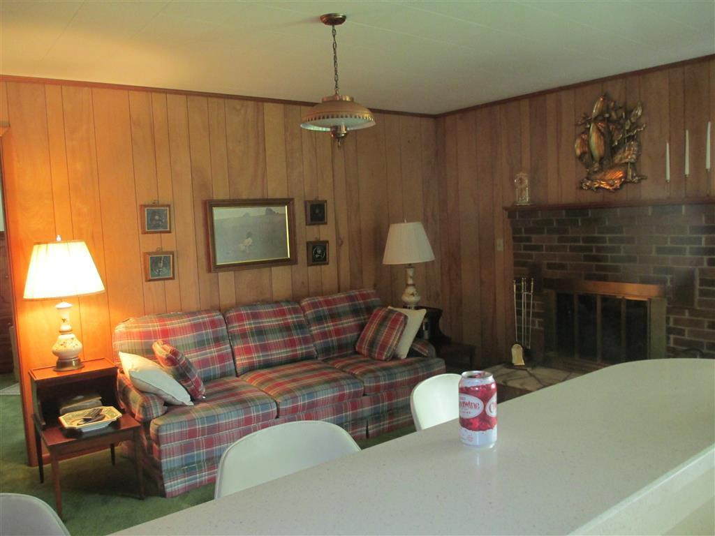 305 Liberty Avenue Erwin, TN 37650 - Photo 3 of 18 Photo 3