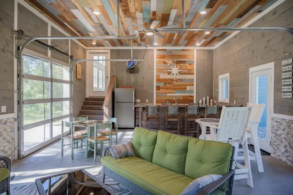 $1,250,000 | N9310 22nd Avenue, Necedah, WI 54646