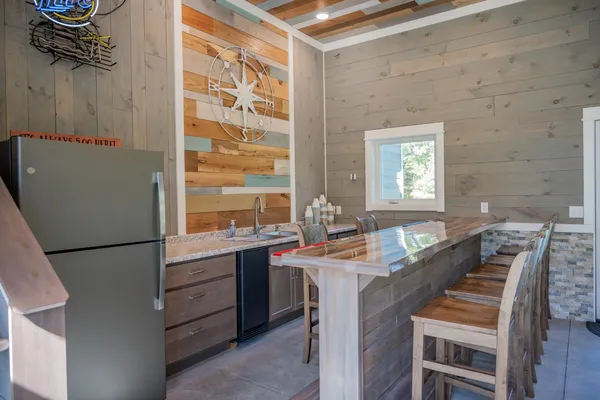 $1,250,000 | N9310 22nd Avenue, Necedah, WI 54646