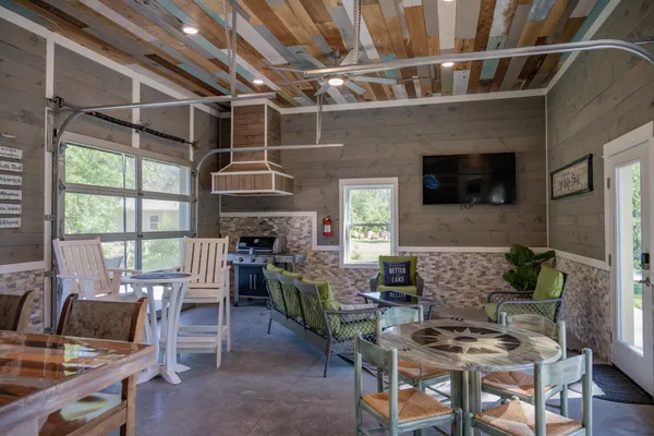 $1,250,000 | N9310 22nd Avenue, Necedah, WI 54646