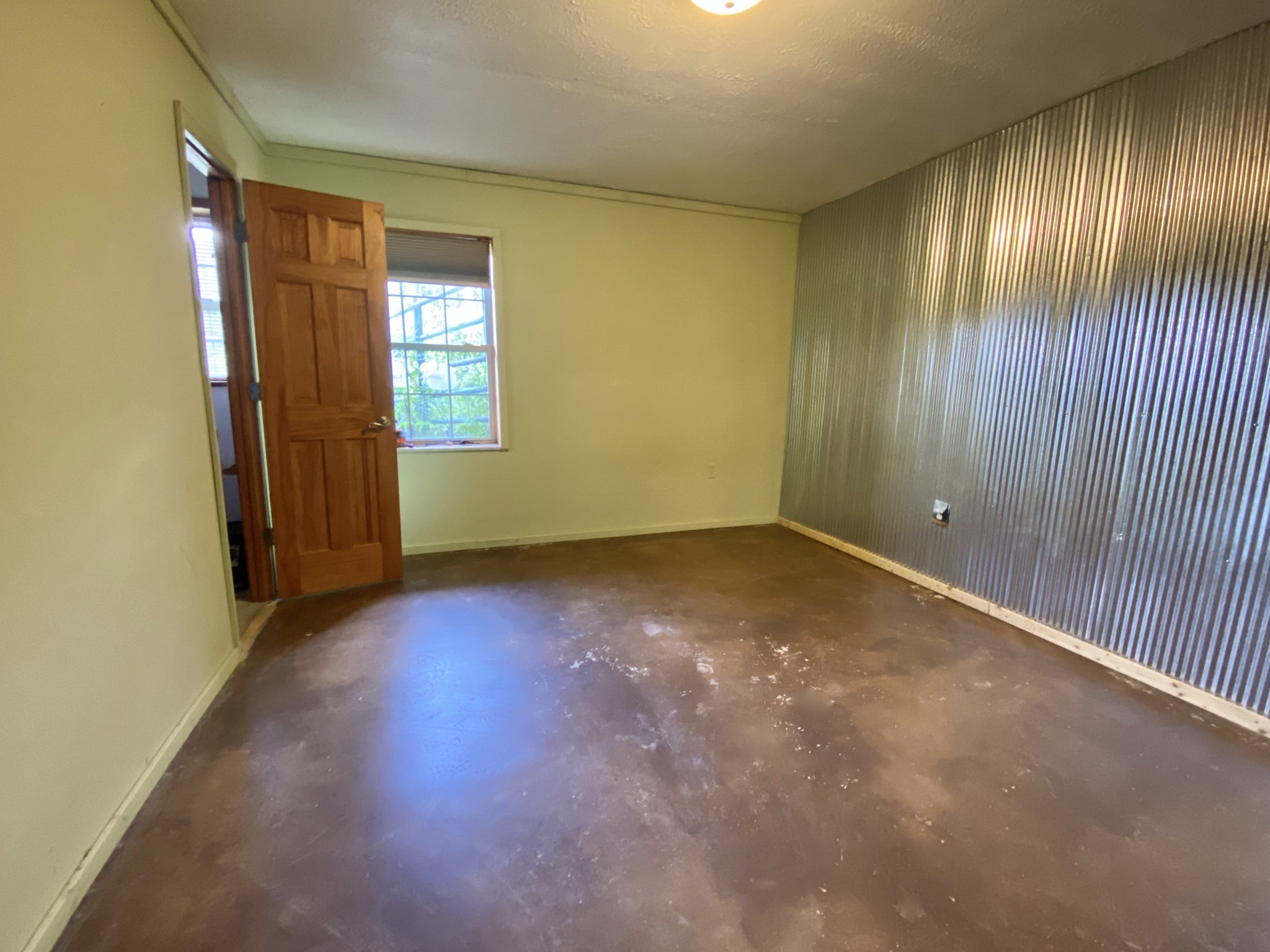 2528 Adamson Branch Road Liberty, TN 37095 - Photo 17 of 22 an empty room with windows